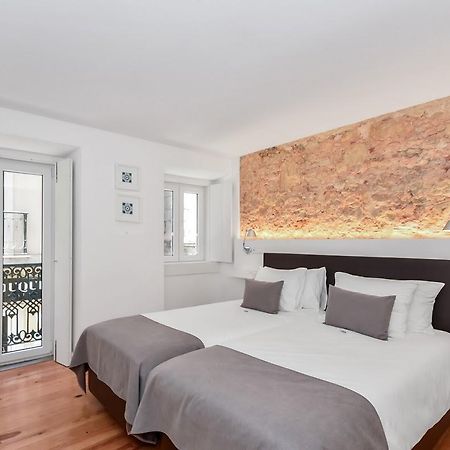 Boutique Apartment Cris Do Carmo ลิสบอน ภายนอก รูปภาพ