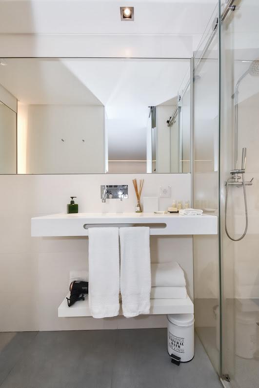 Boutique Apartment Cris Do Carmo ลิสบอน ภายนอก รูปภาพ