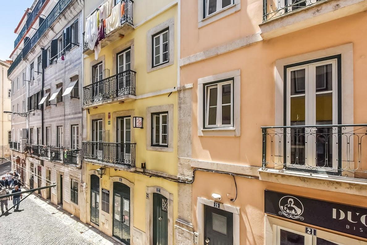 Boutique Apartment Cris Do Carmo ลิสบอน ภายนอก รูปภาพ