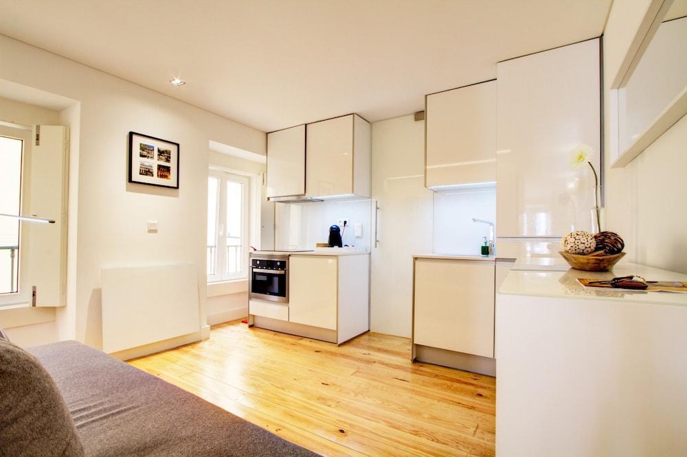 Boutique Apartment Cris Do Carmo ลิสบอน ภายนอก รูปภาพ